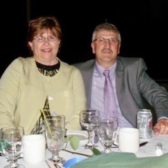 Meet your Posher, Bea - Picture 1 of 1